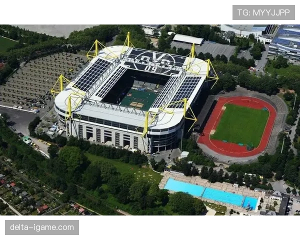 威斯特法伦球场点燃德甲新赛季，热血激情引爆球迷期待