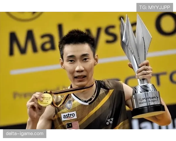 刷到李宗伟家照，厨房刀具比我一个月工资还贵